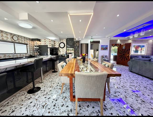 4 BEDROOM HOUSE TO LET IN BALLITO CENTRAL